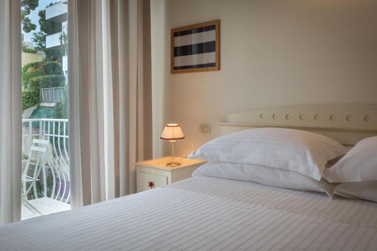 Mure Hotel Нумана Екстериор снимка