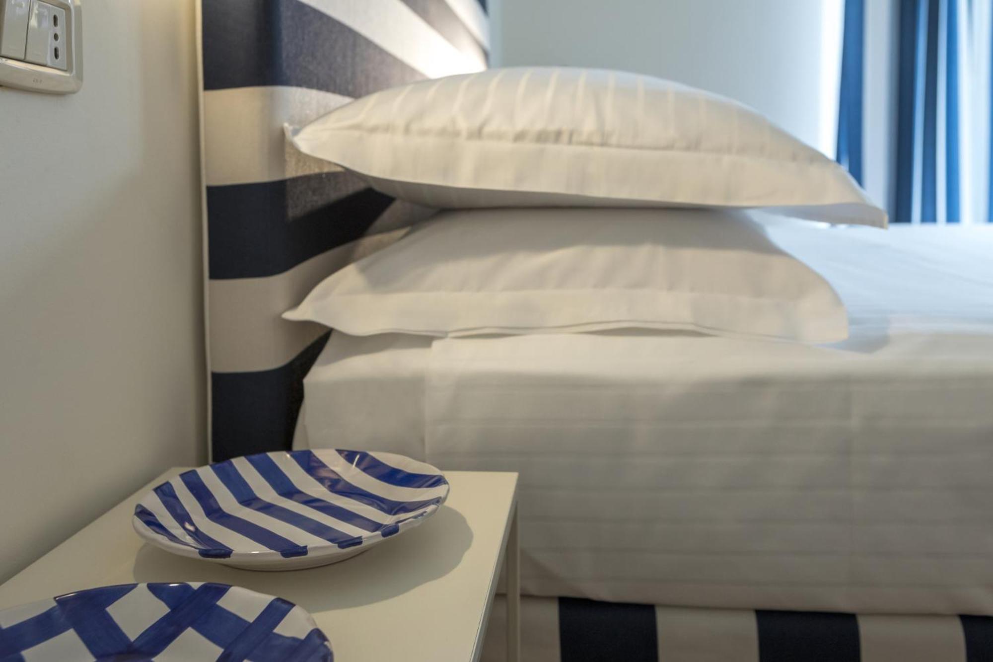 Mure Hotel Нумана Екстериор снимка