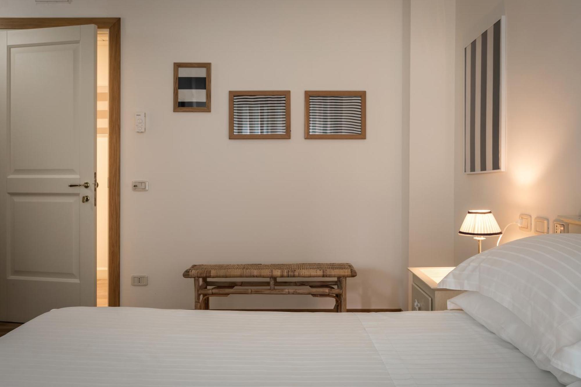 Mure Hotel Нумана Екстериор снимка