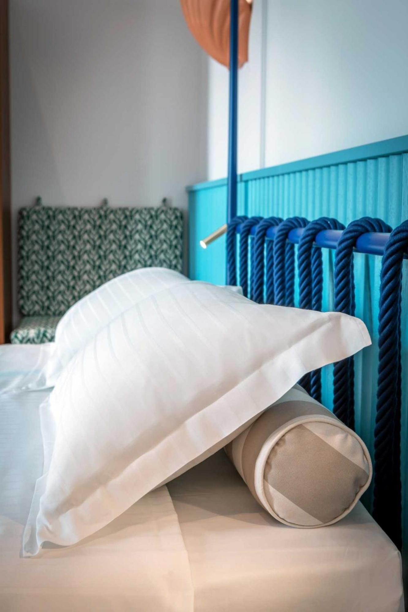 Mure Hotel Нумана Екстериор снимка