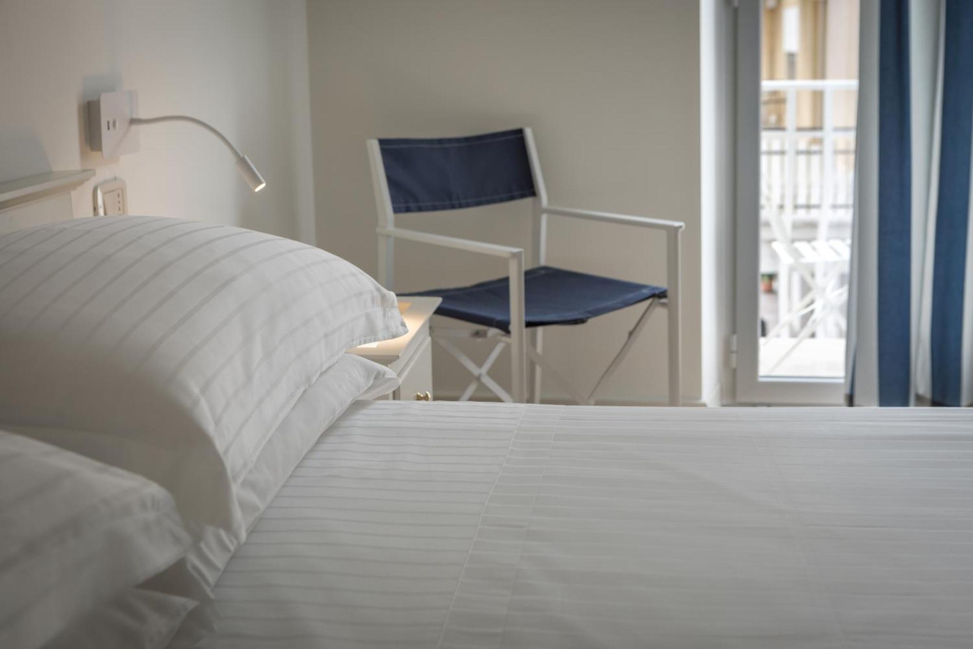 Mure Hotel Нумана Екстериор снимка